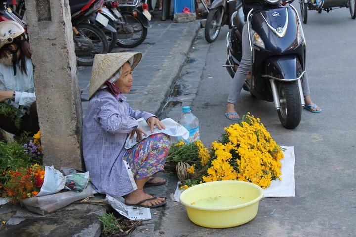 Tiêu đề: [Hotspot Matrix]: Sự Nghiệp Chướng - Pháo's Honest Take on Love and Life